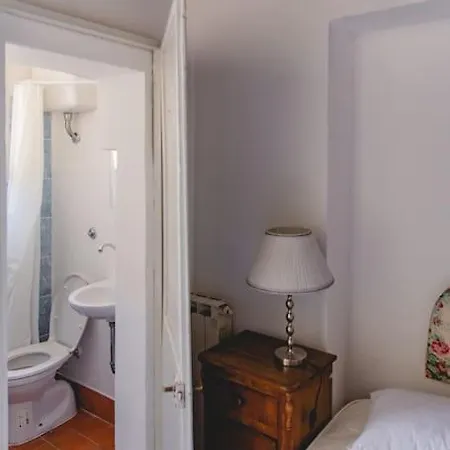 Διαμέρισμα Cozy & Quiet 2br Outside Ztl & 10min From Center *