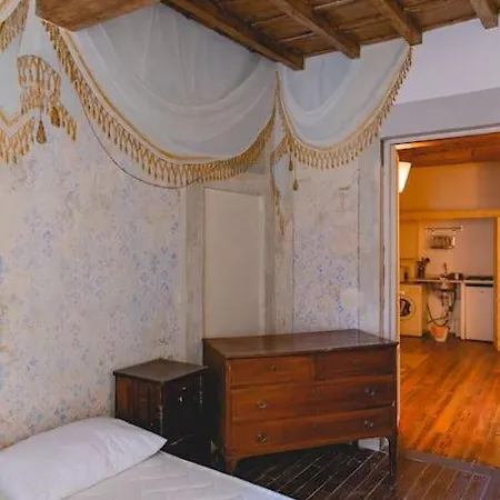 Cozy & Quiet 2br Outside Ztl & 10min From Center Διαμέρισμα