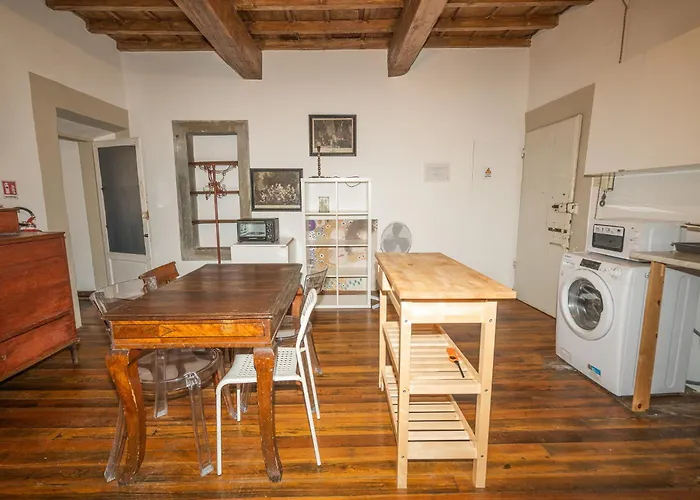 Cozy & Quiet 2br Outside Ztl & 10min From Center アパート